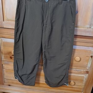 Outdoor Capris, White Sierra